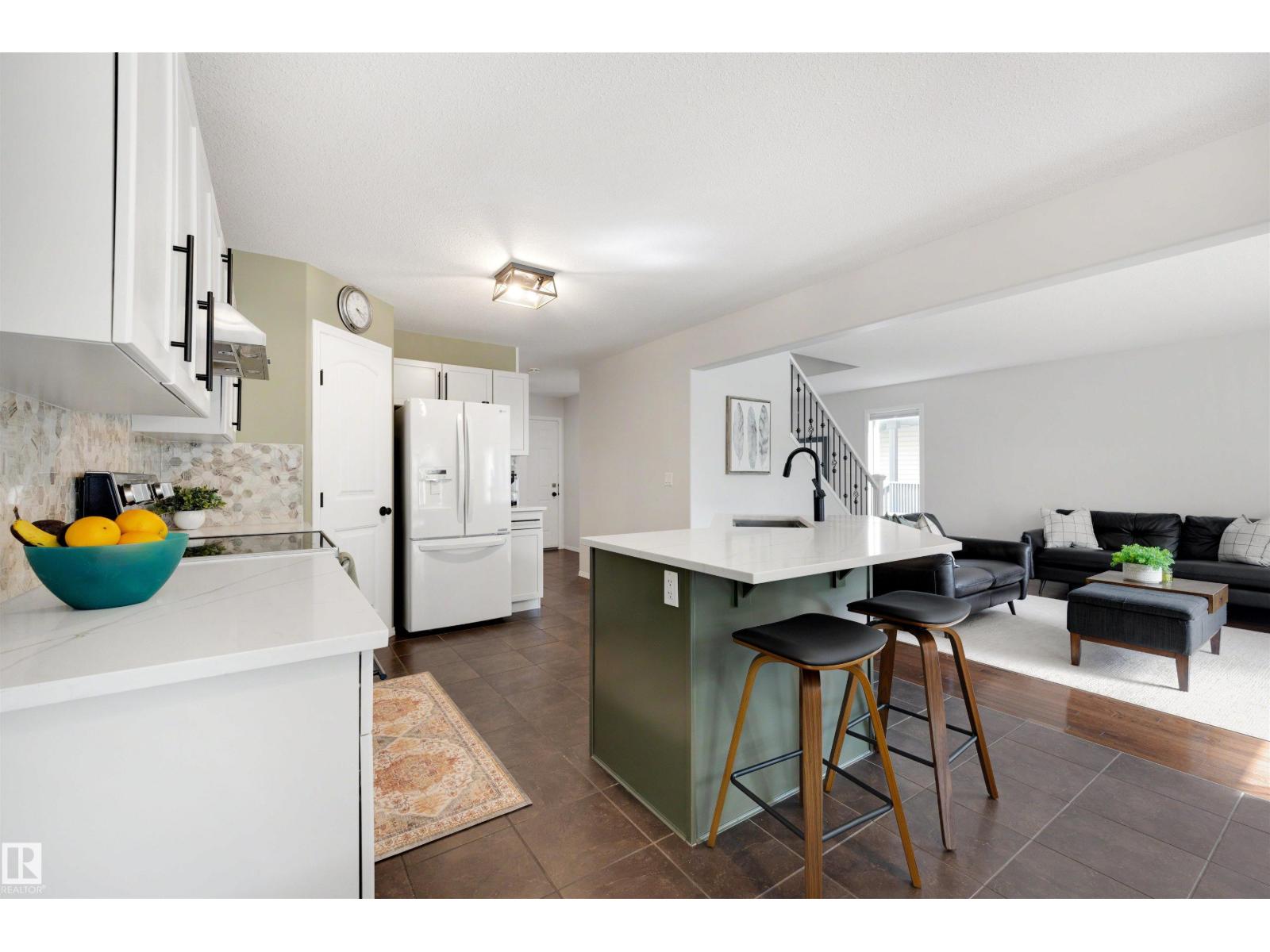 728 173 ST SW - 10