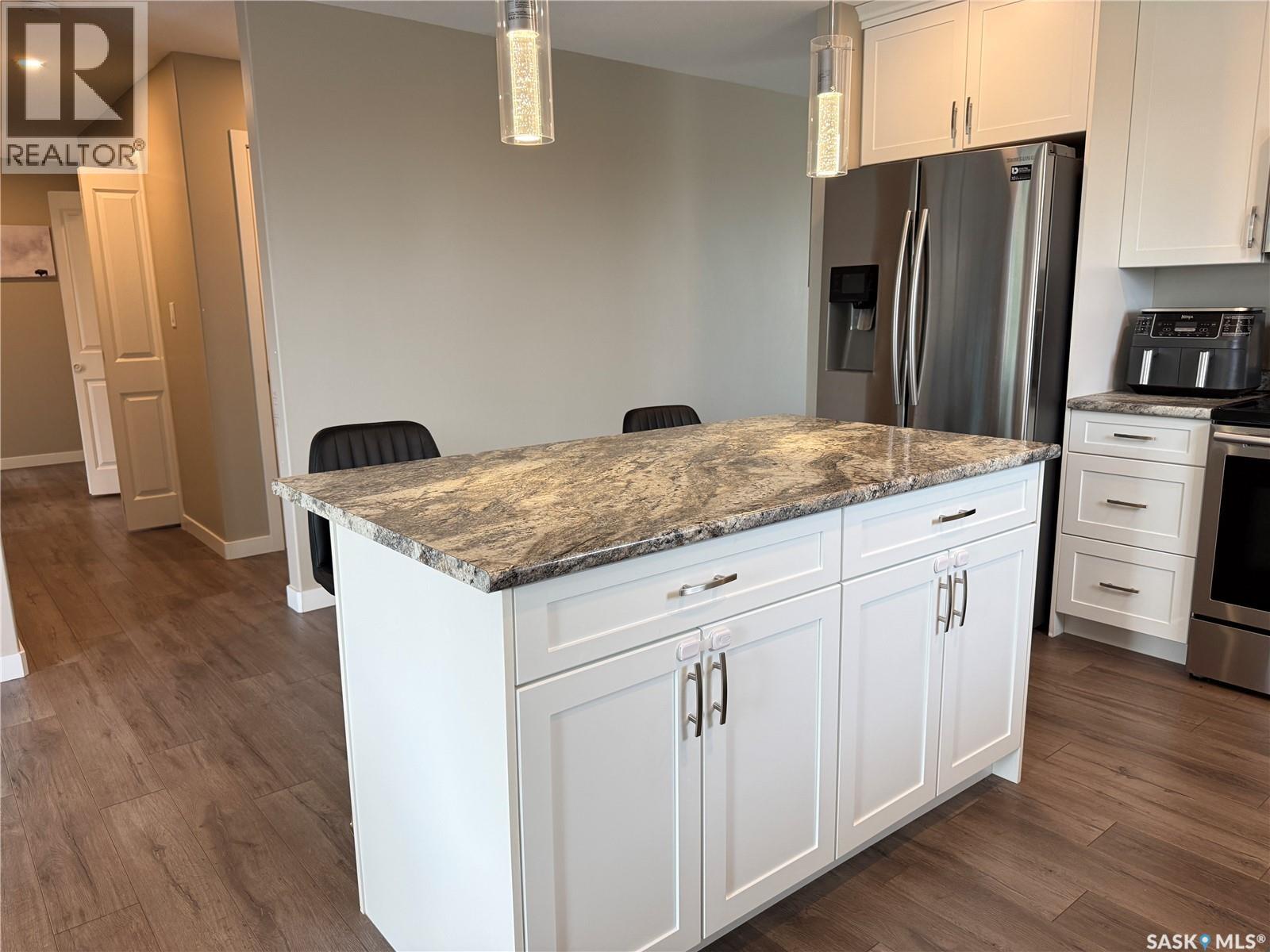 203 Broadway AVENUE - 10