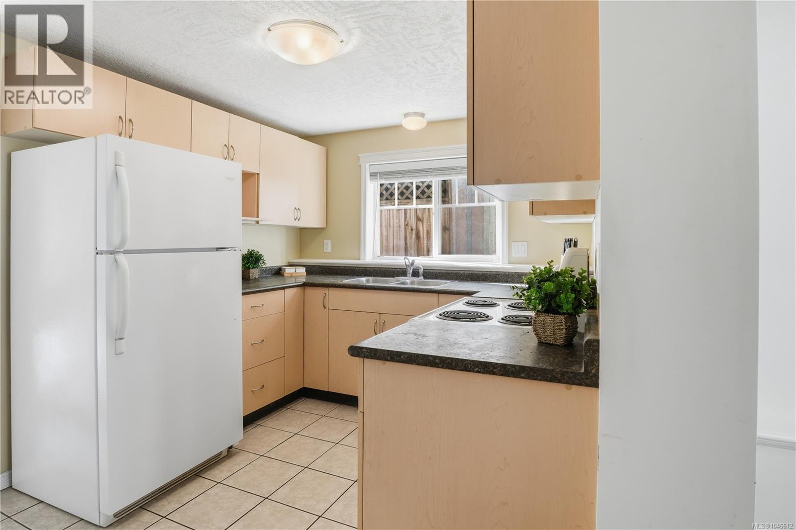 #104 2766 Peatt Rd - 16