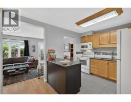 3pc Ensuite bath - 1889 Upper Wentworth Street Unit# 47, Hamilton, ON L9B2T8 Photo 8