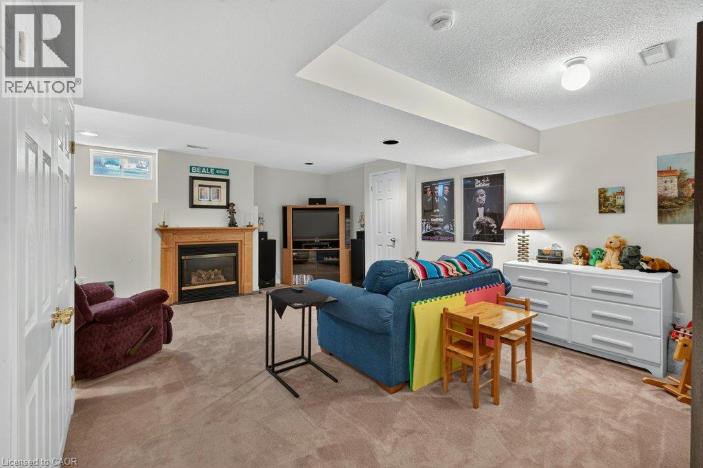 #47 1889 UPPER WENTWORTH Street - Image 35