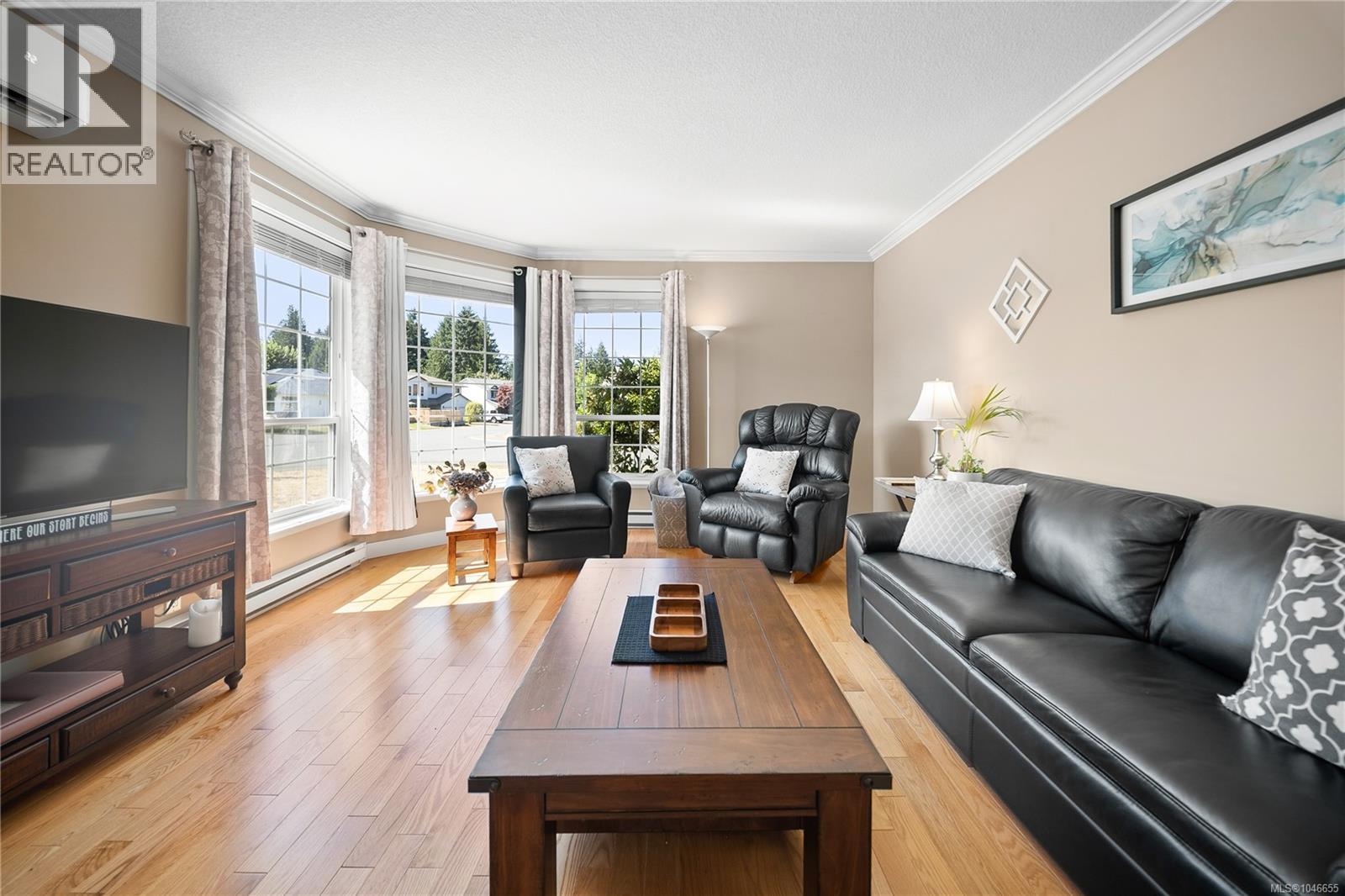 6025 Tweedsmuir Cres - Image 12