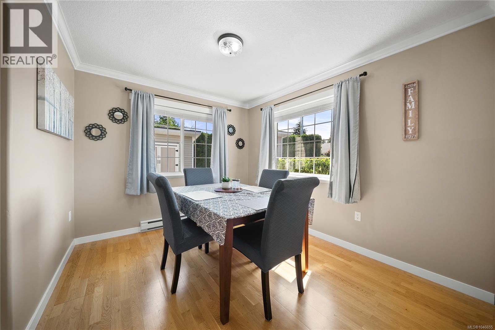 6025 Tweedsmuir Cres - 3