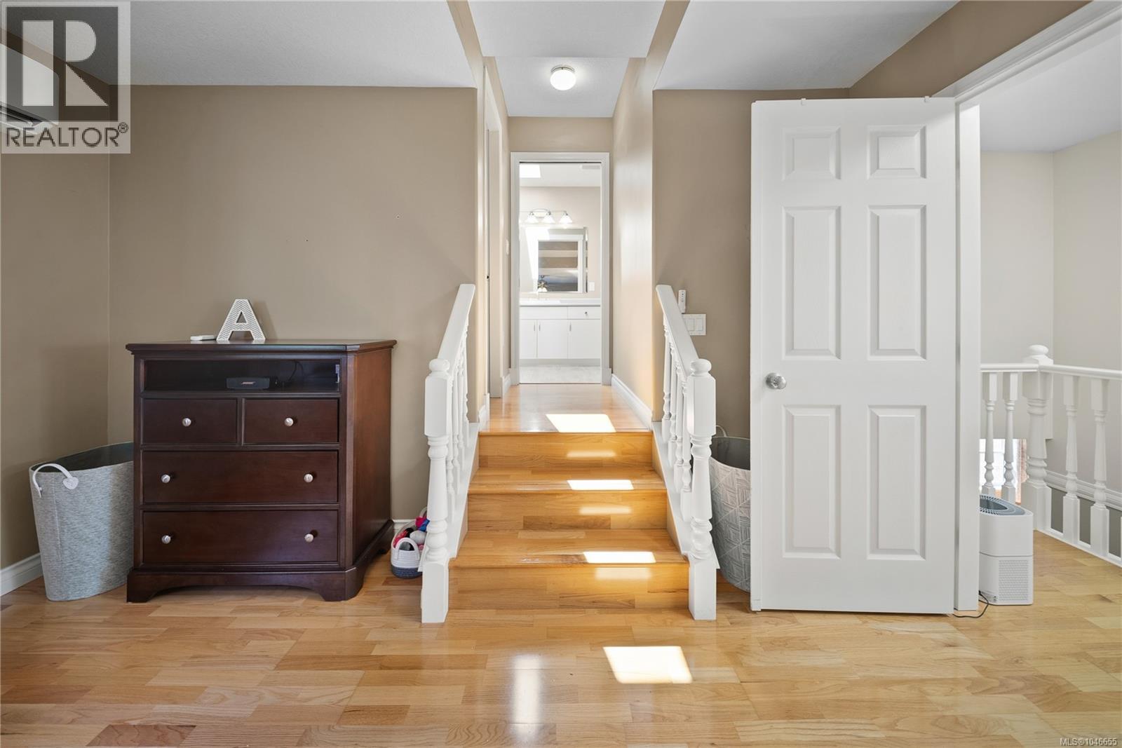 6025 Tweedsmuir Cres - 30