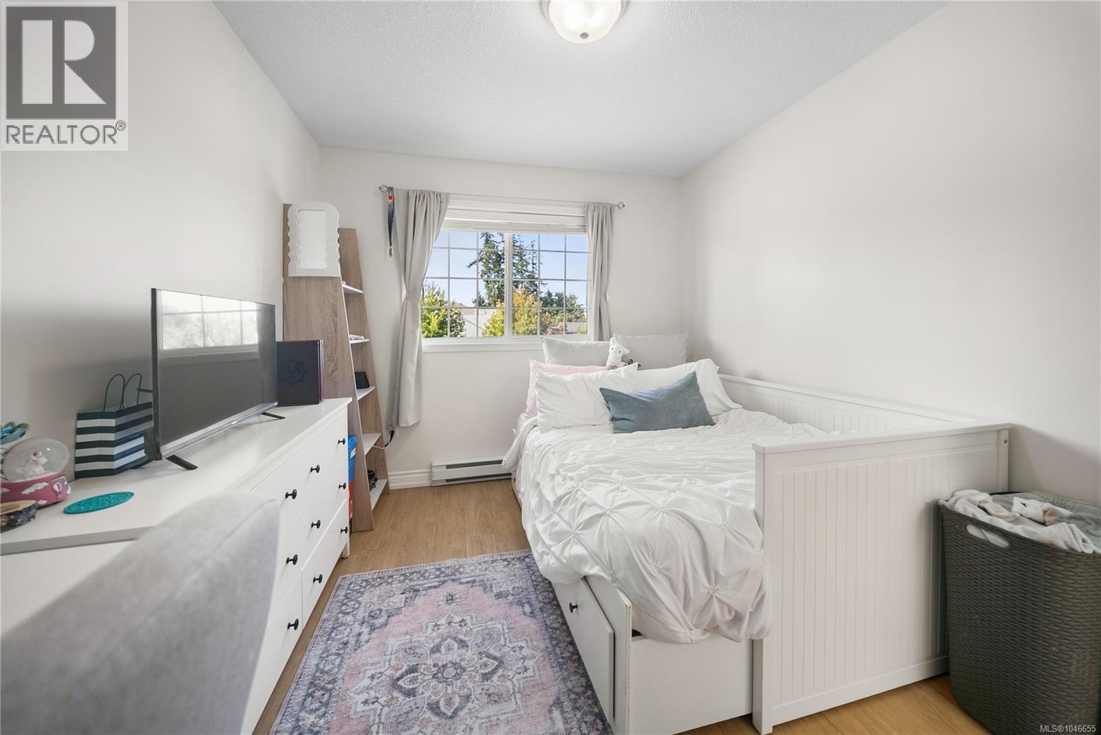 6025 Tweedsmuir Cres - Image 35