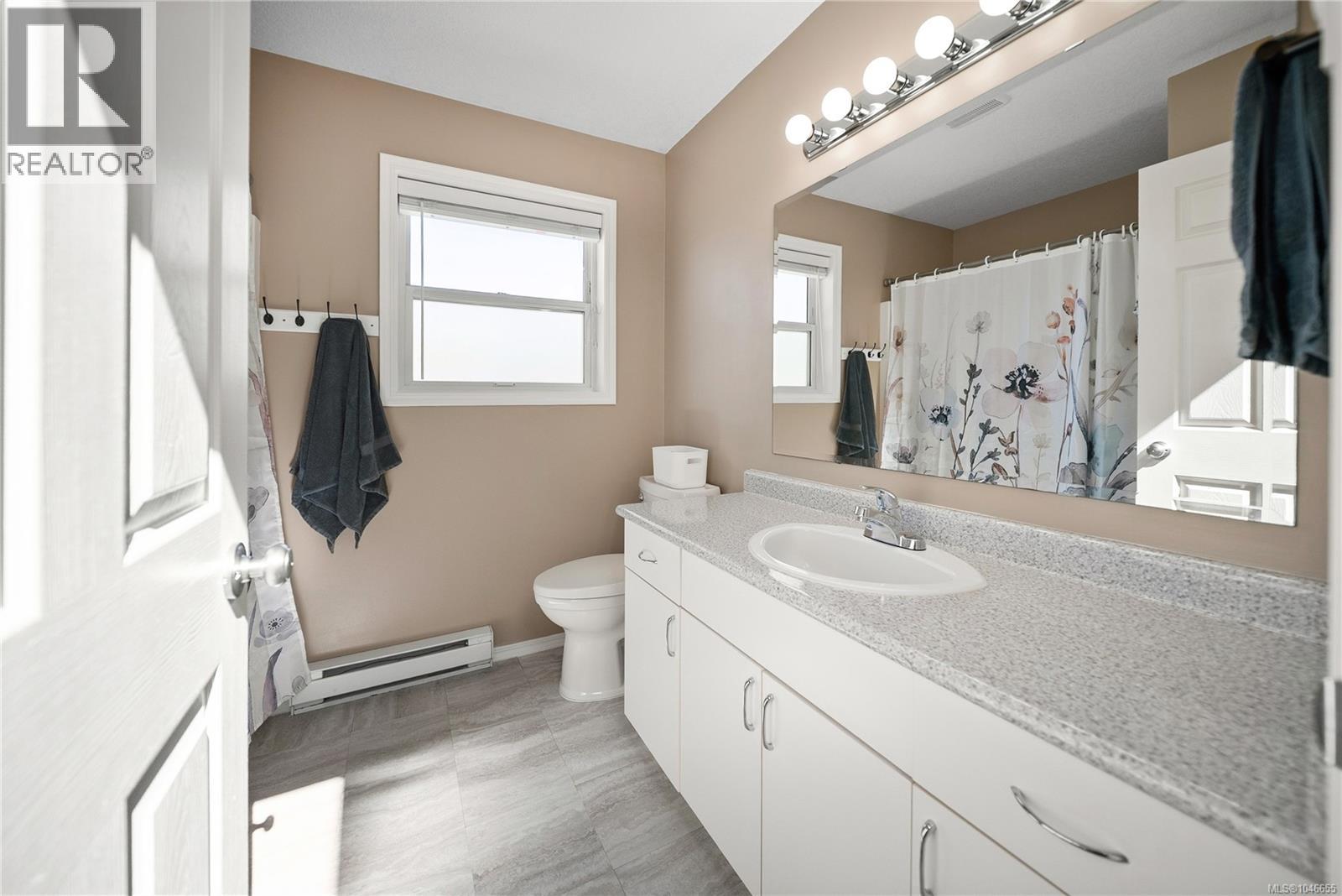 6025 Tweedsmuir Cres - Image 36