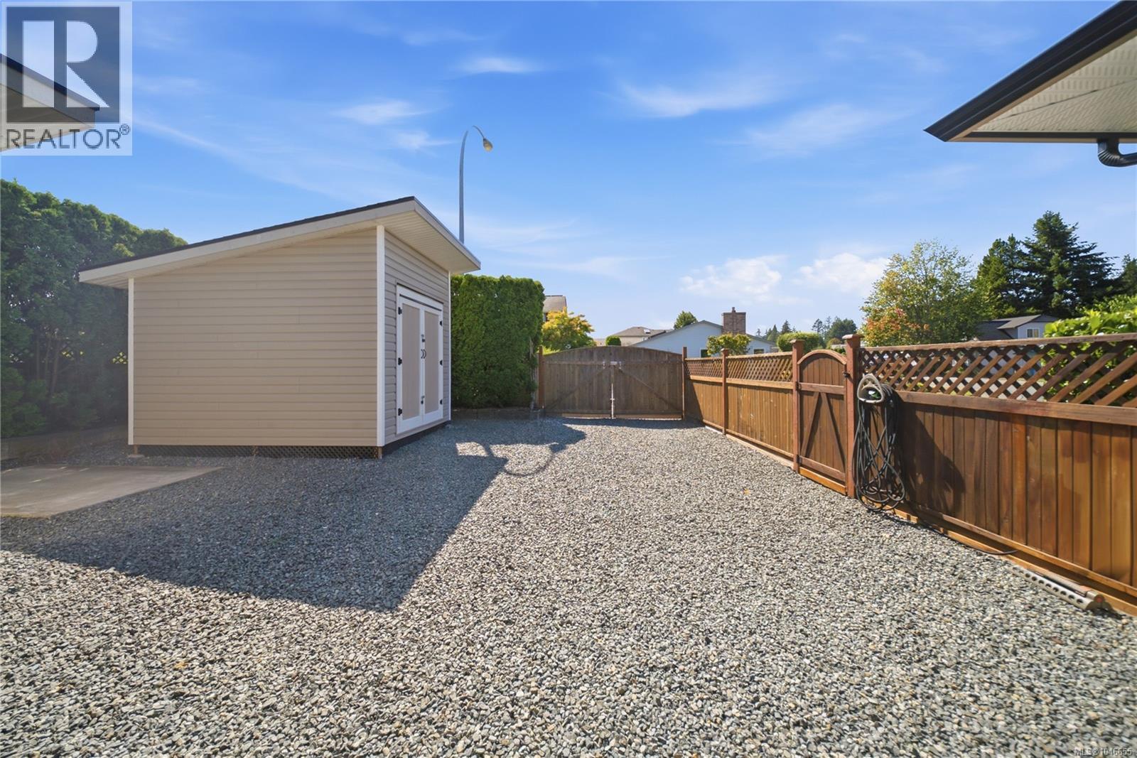 6025 Tweedsmuir Cres - Image 47