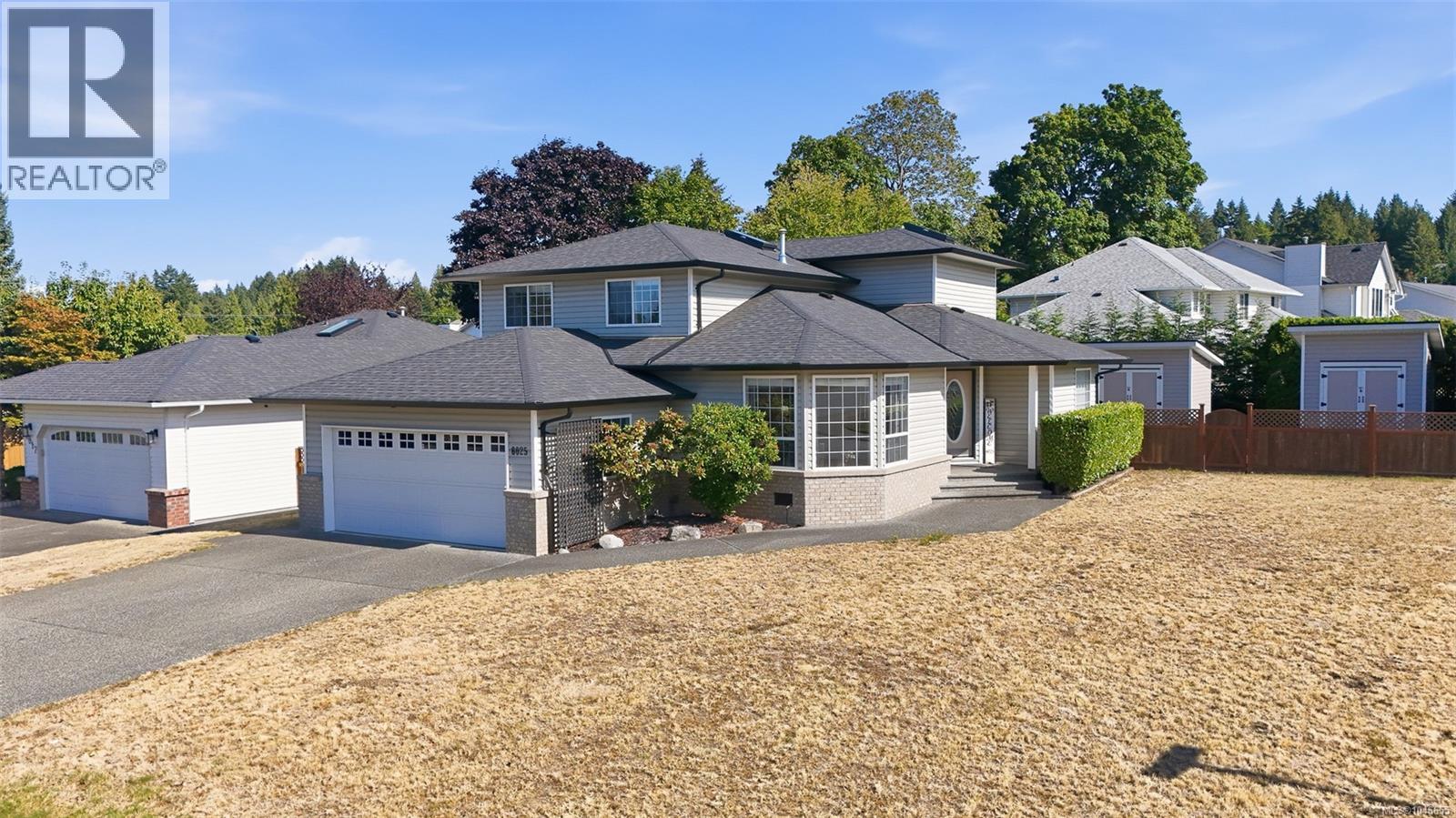 6025 Tweedsmuir Cres - Image 56