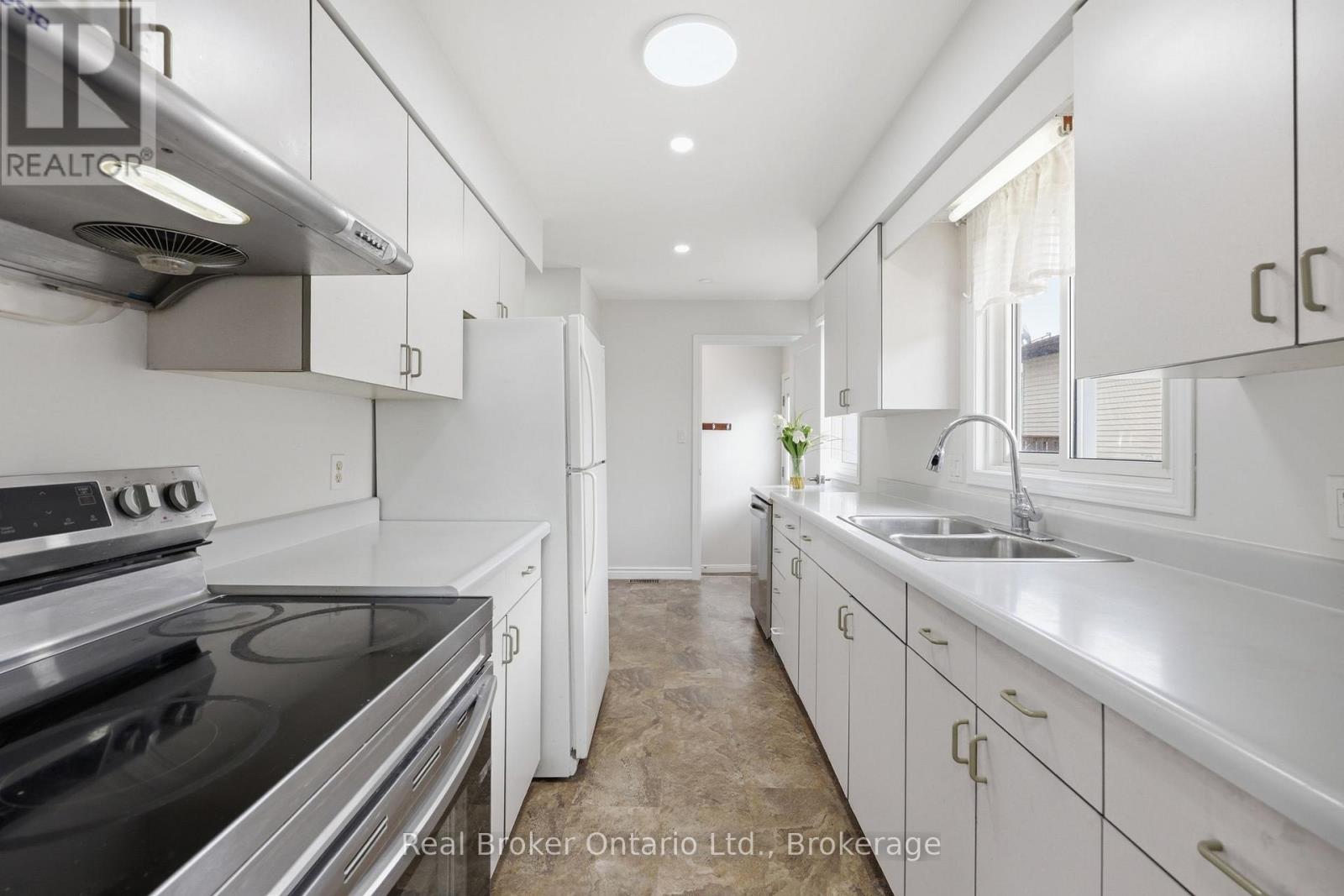 83 COMMERCIAL STREET - Image 17