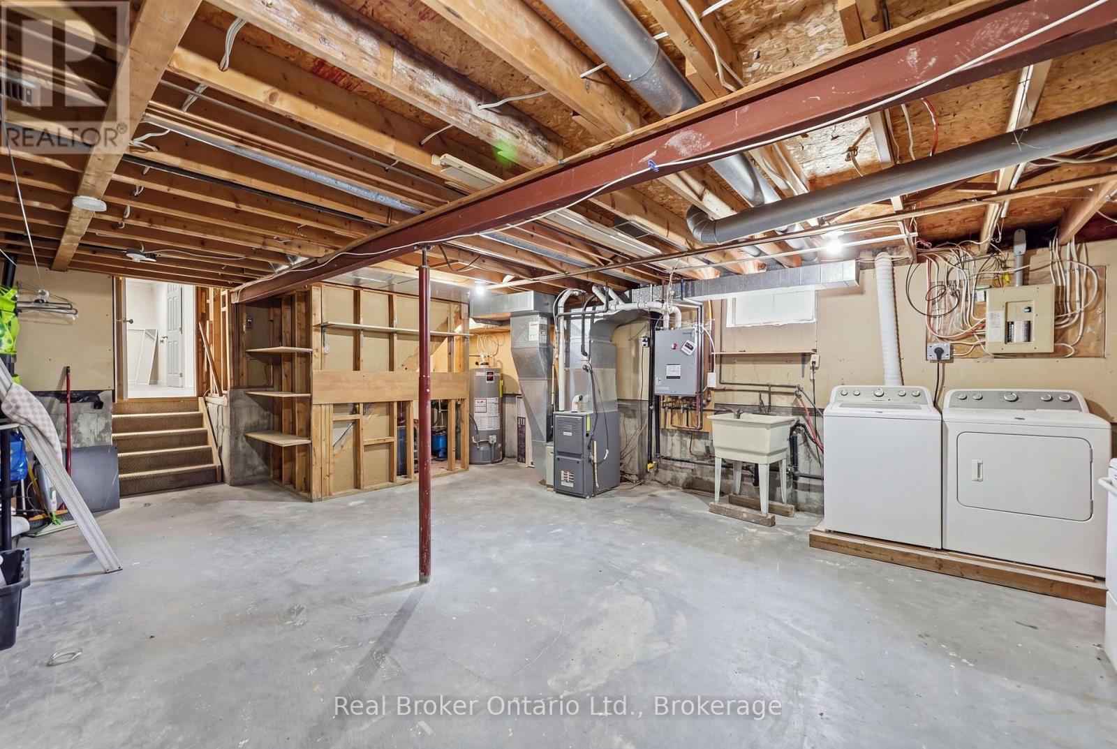 83 COMMERCIAL STREET - Image 38