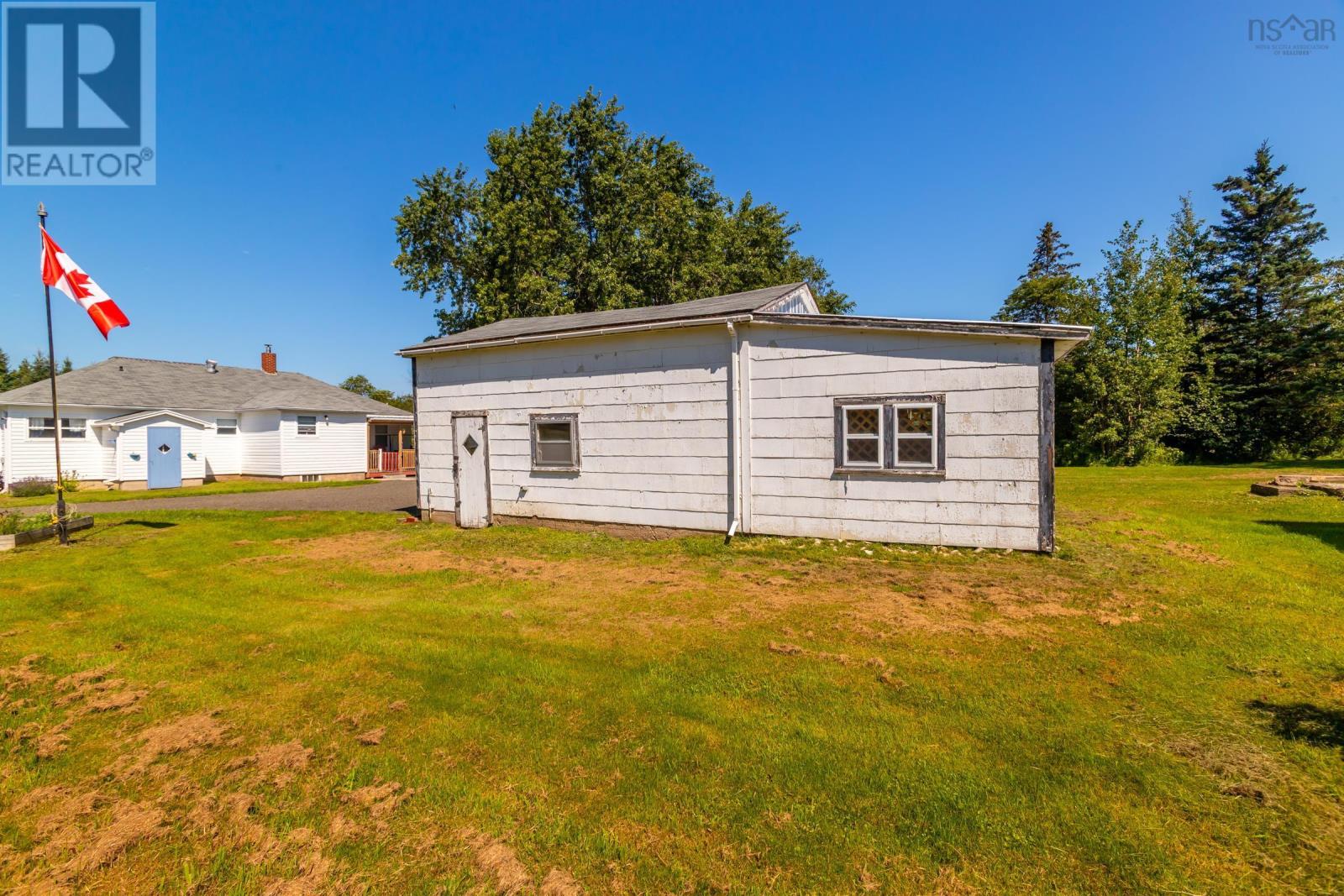 2252 Highway 1 - 39