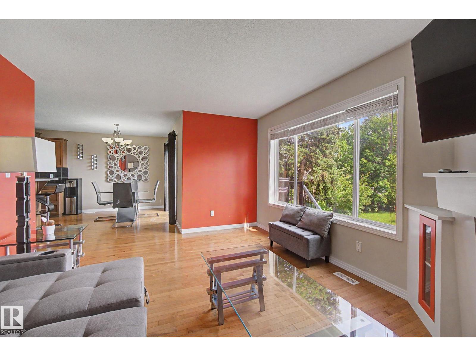9935 155 ST NW - 15