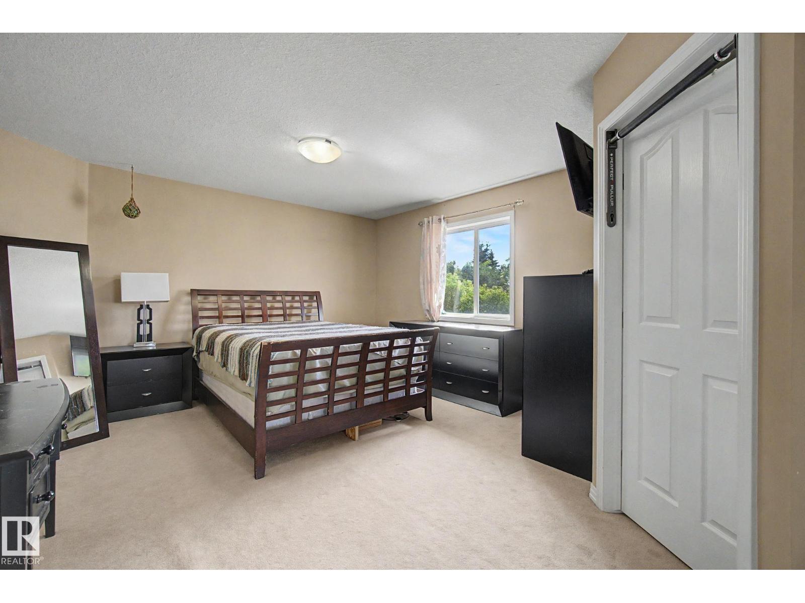 9935 155 Street NW - Photo 19