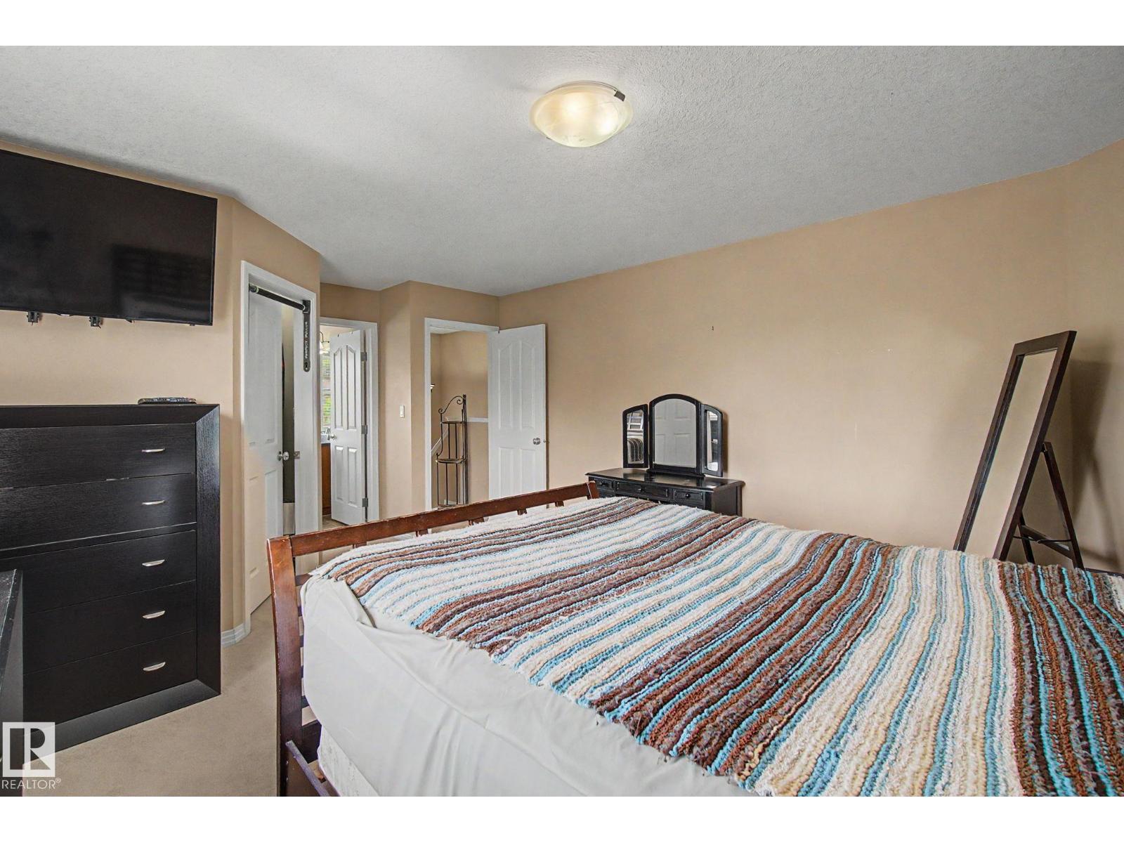 9935 155 Street NW - Photo 21