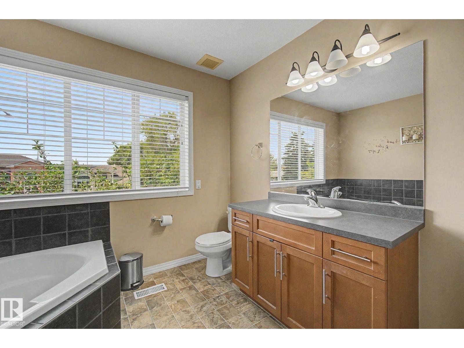 9935 155 Street NW - Photo 24