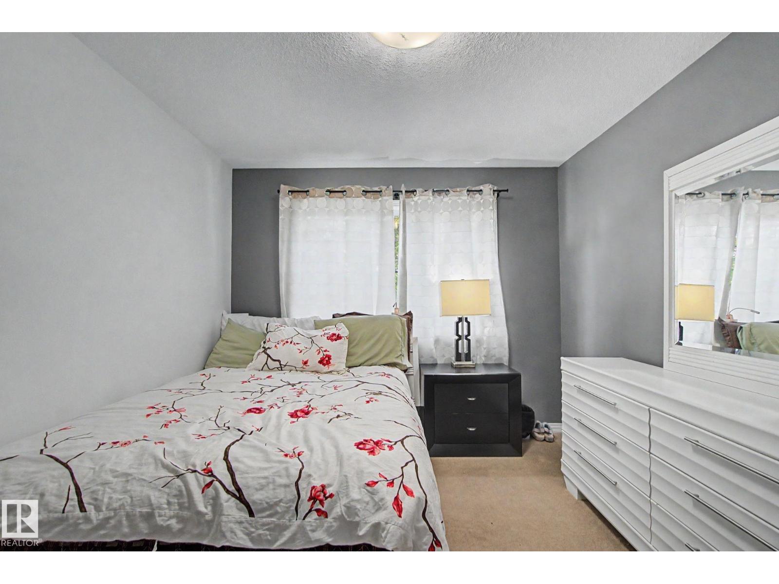 9935 155 Street NW - Photo 29