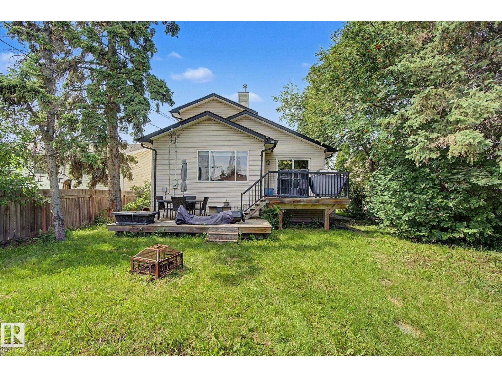 9935 155 Street NW - Photo 39
