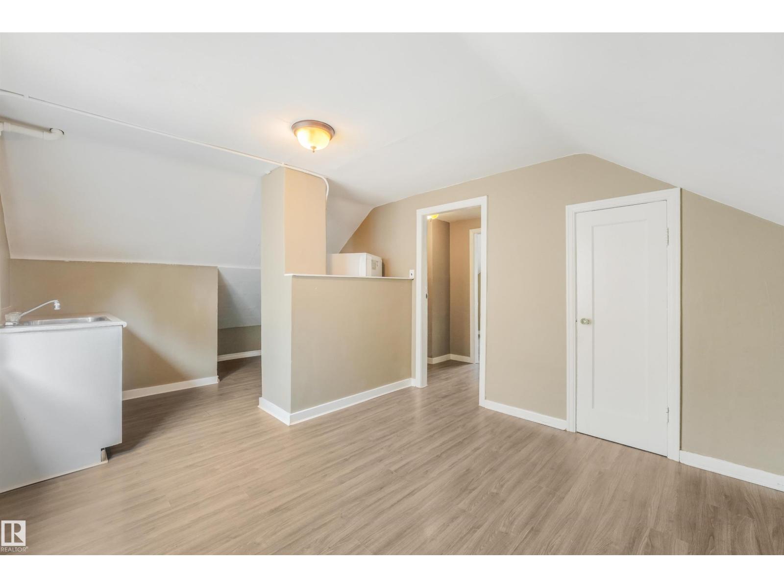 12130 95A Street NW - Photo 13