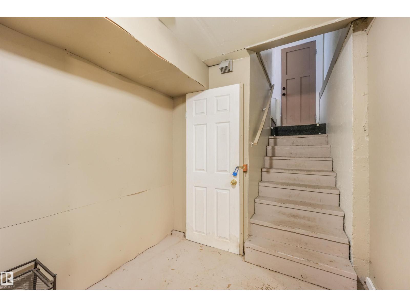 12130 95A Street NW - Photo 19