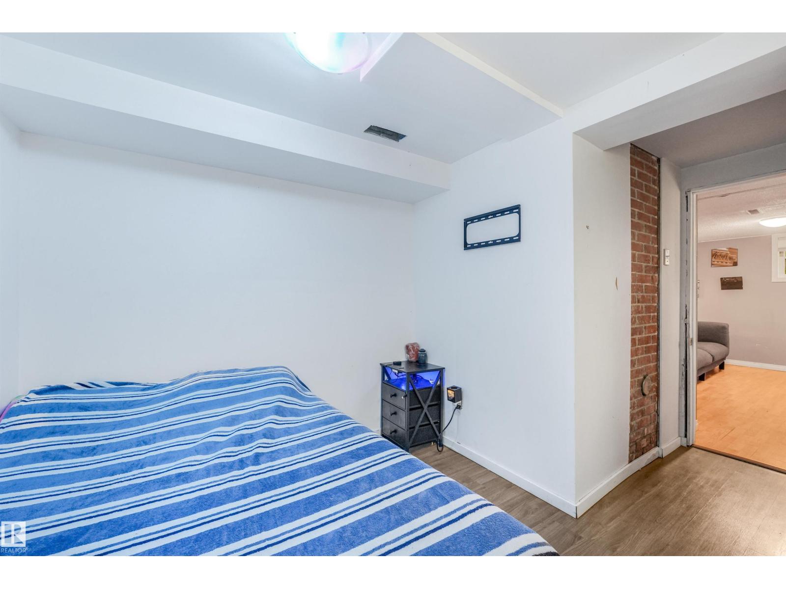 12130 95A Street NW - Photo 24