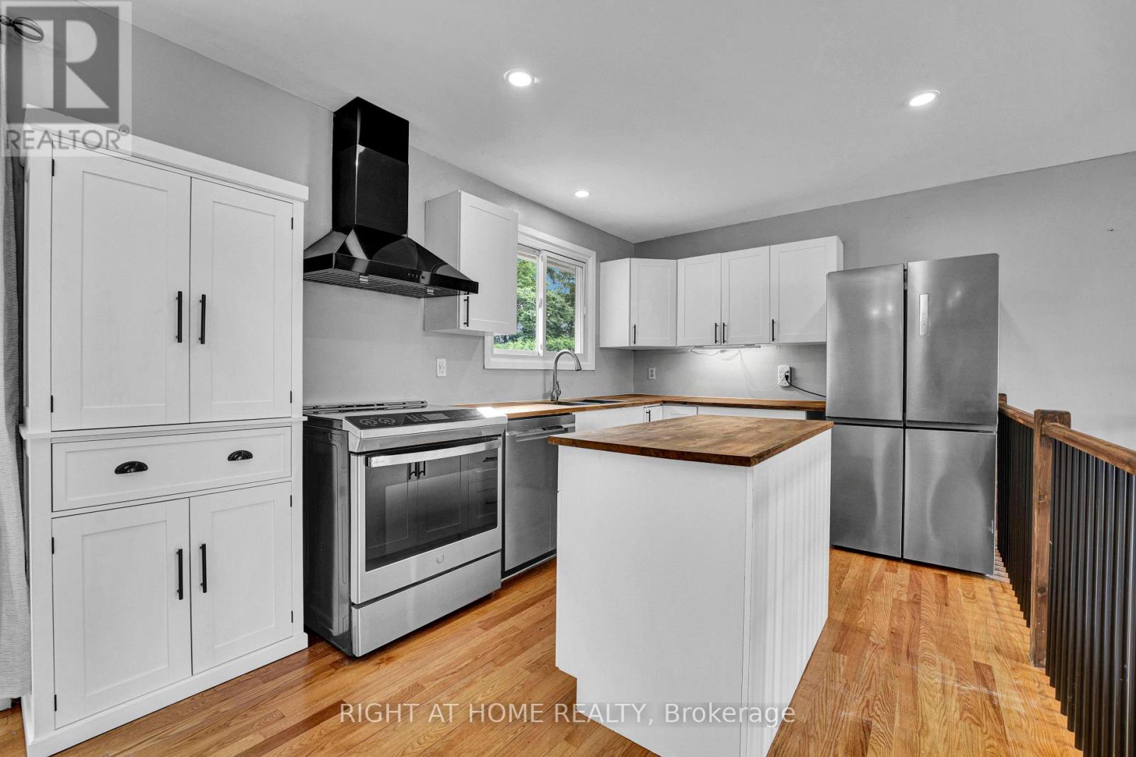 987 ST JACQUES STREET - Image 11