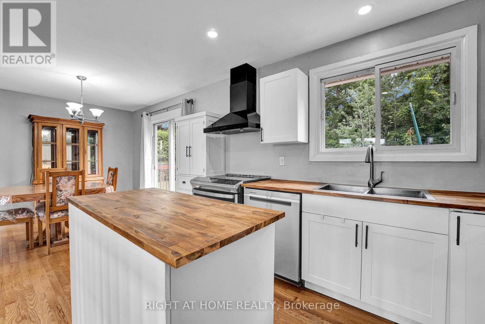 987 ST JACQUES STREET - Image 15