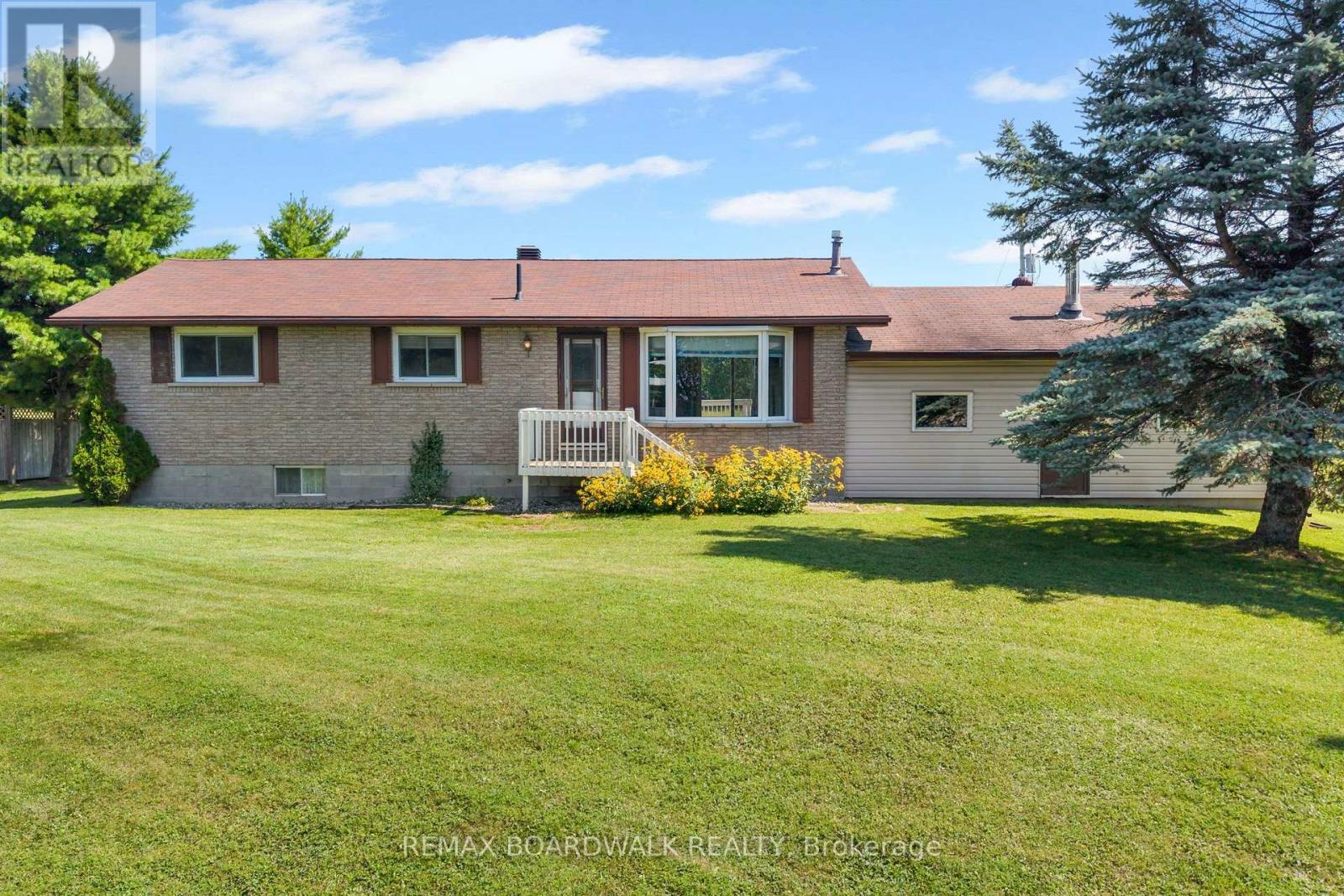 2 Bed, 2 Bath House for Sale in Perth – 189 ARNOLD DRIVE, Perth – MLS# X13669740 - Image 1