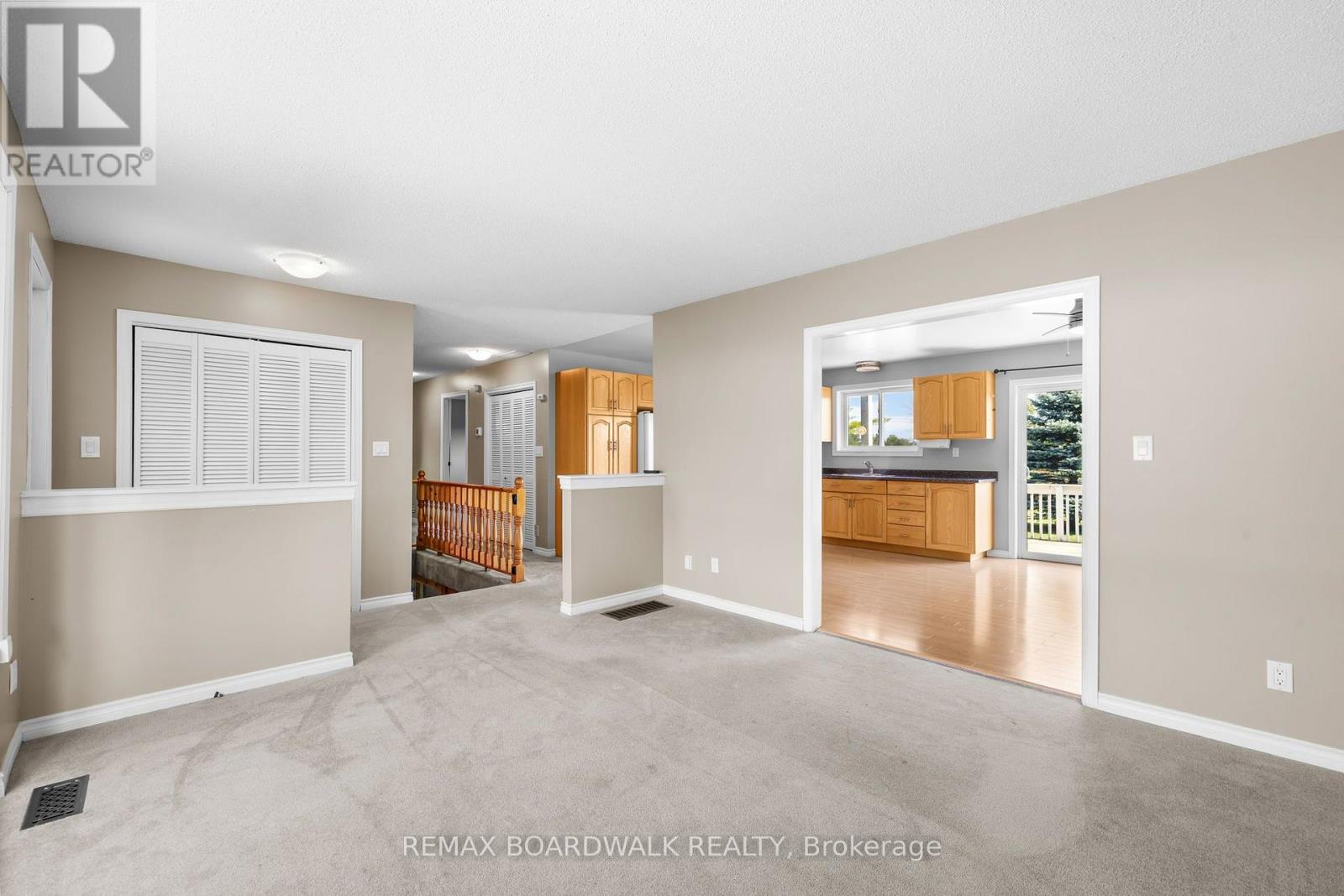 2 Bed, 2 Bath House for Sale in Perth – 189 ARNOLD DRIVE, Perth – MLS# X13669740 - Image 8