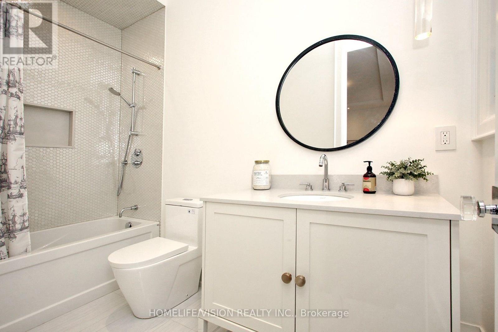 35 LONGWOOD DRIVE S - Image 32