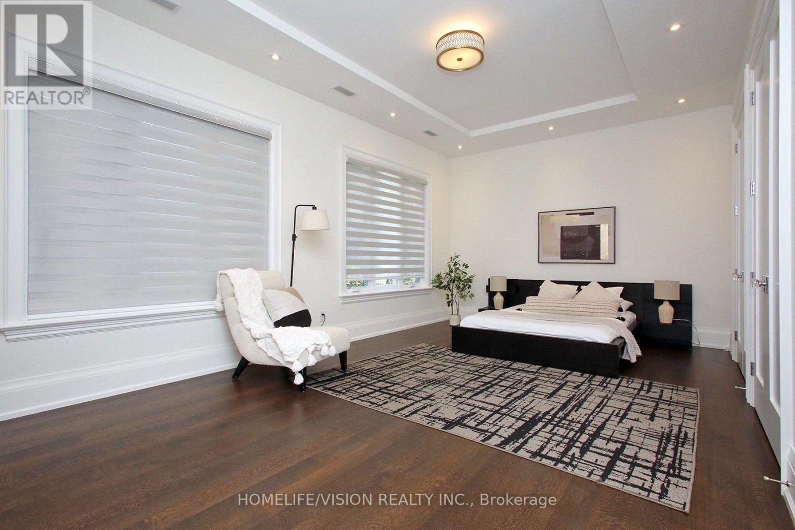 35 LONGWOOD DRIVE S - Image 33