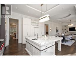 35 Longwood Drive S, Toronto, ON M3B1T9 Photo 18