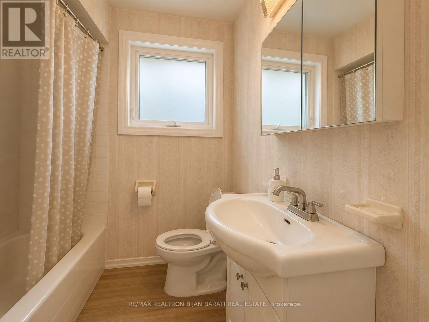 33 SUMNER HEIGHTS DRIVE - 14