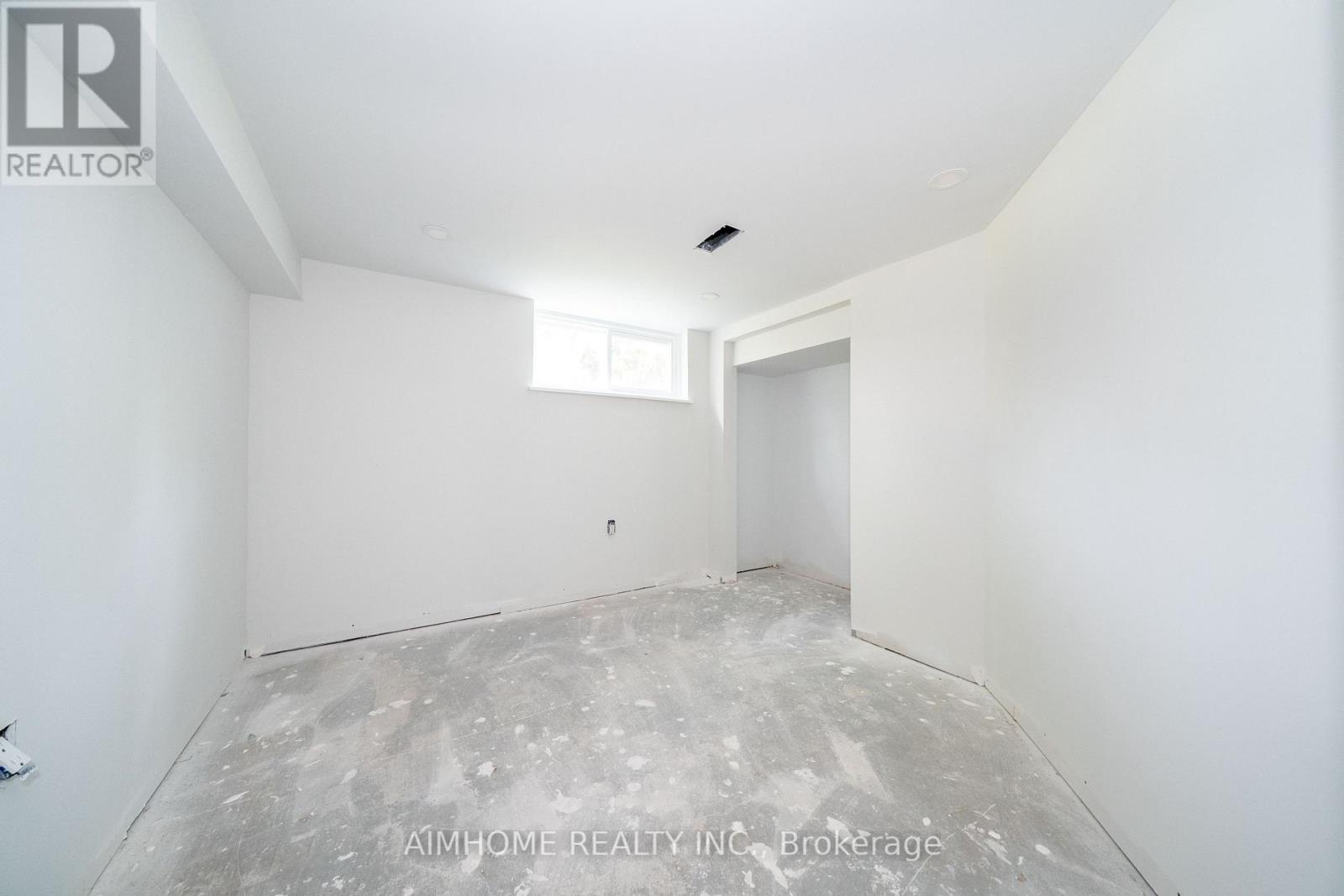 36 MORAINE HILL DRIVE - 18