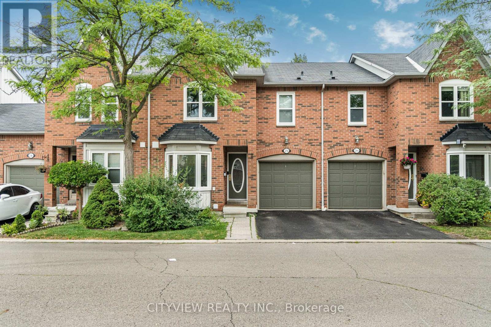 Photo of 5865 Dalebrook Crescent
