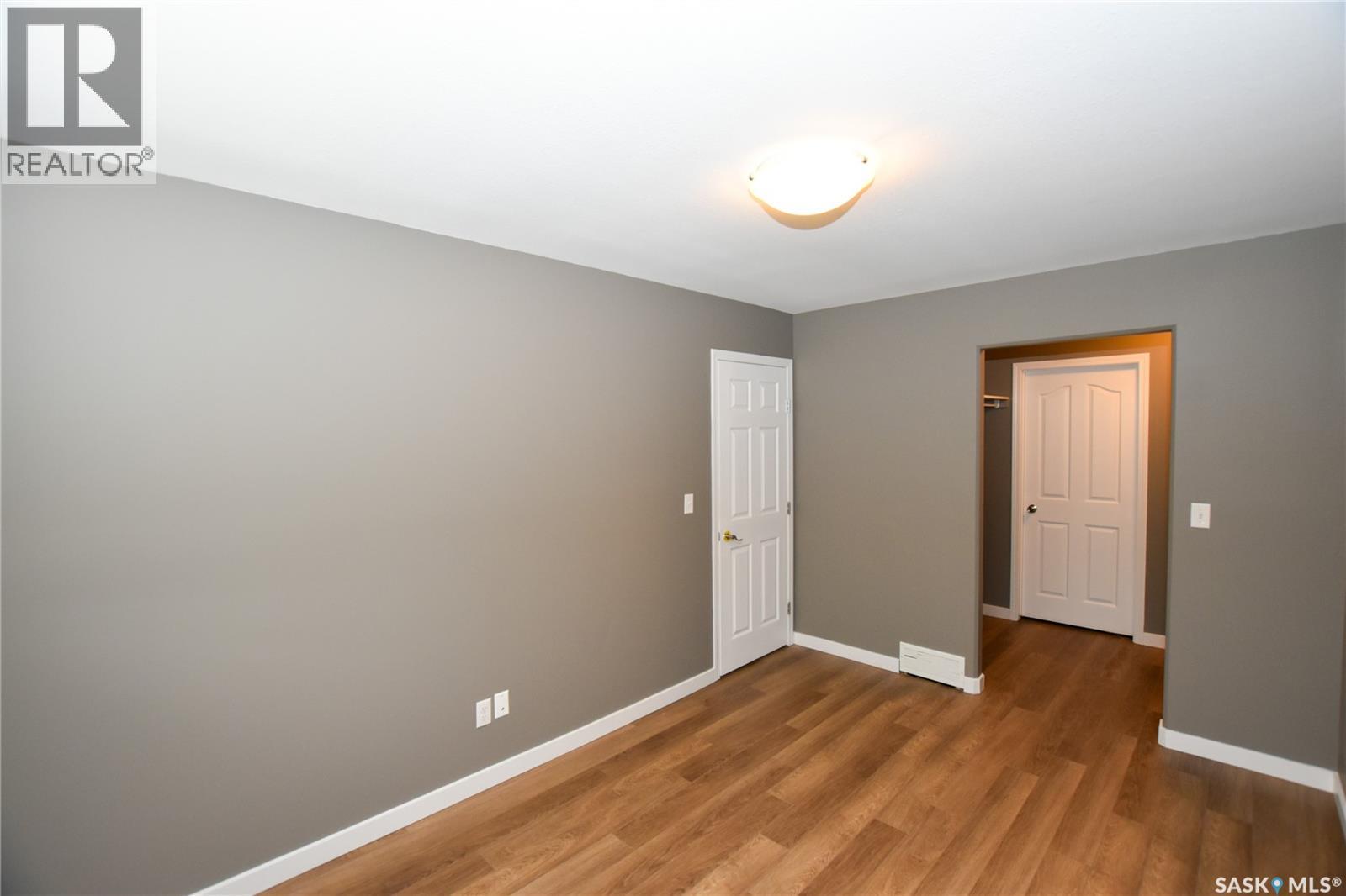 106 Geary CRESCENT - 15