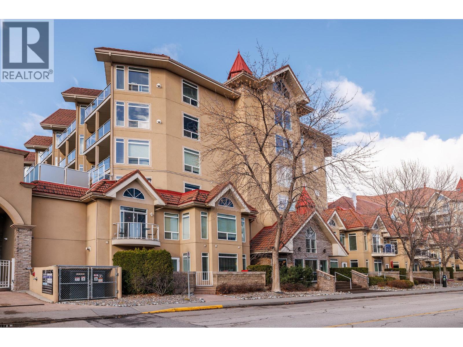 247 1088 Sunset Drive, Kelowna