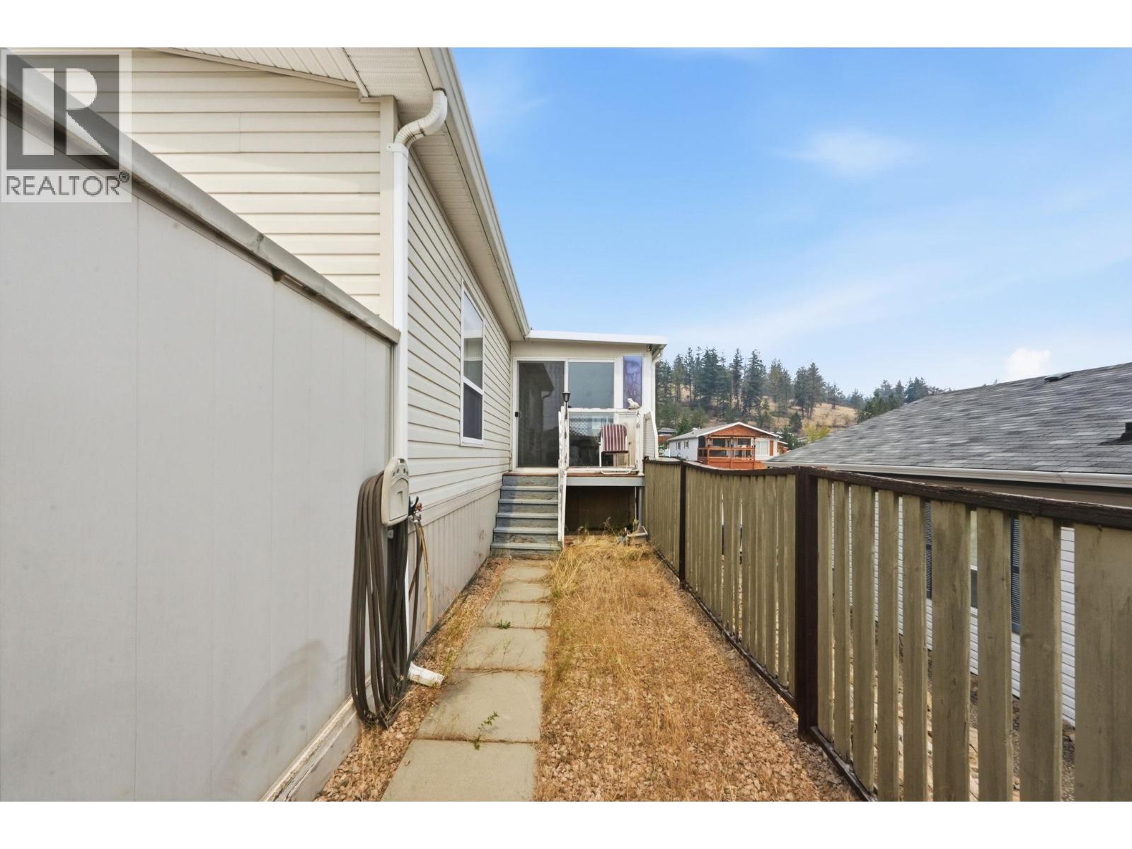 90 1750 Lenz Road, West Kelowna