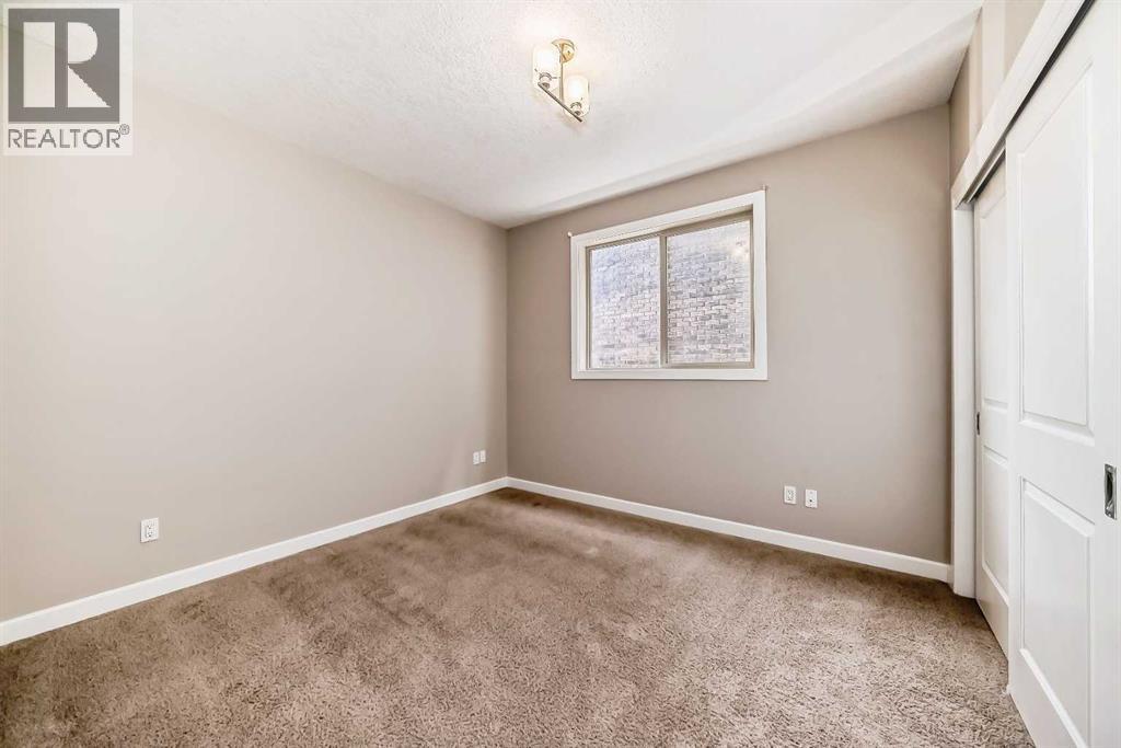 #206 488 7 Avenue NE - 19