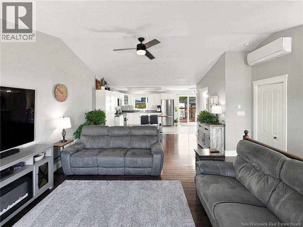 929 Bernard Street - 2