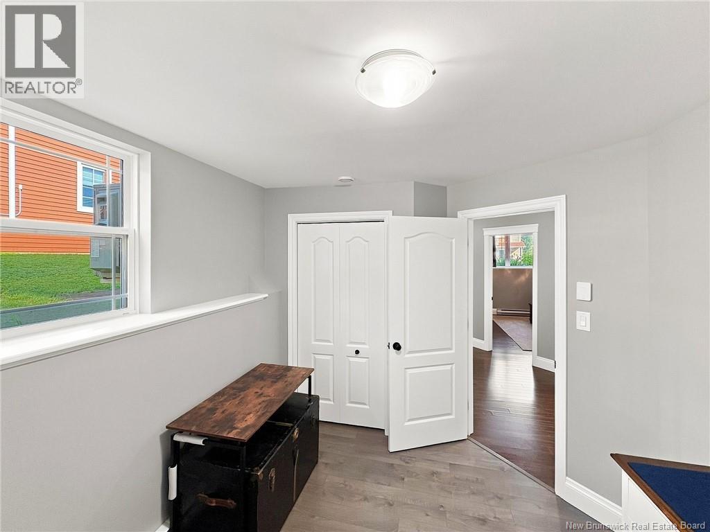 929 Bernard Street - Image 25