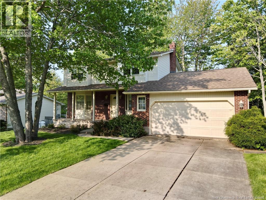 57 Fairway Boulevard
