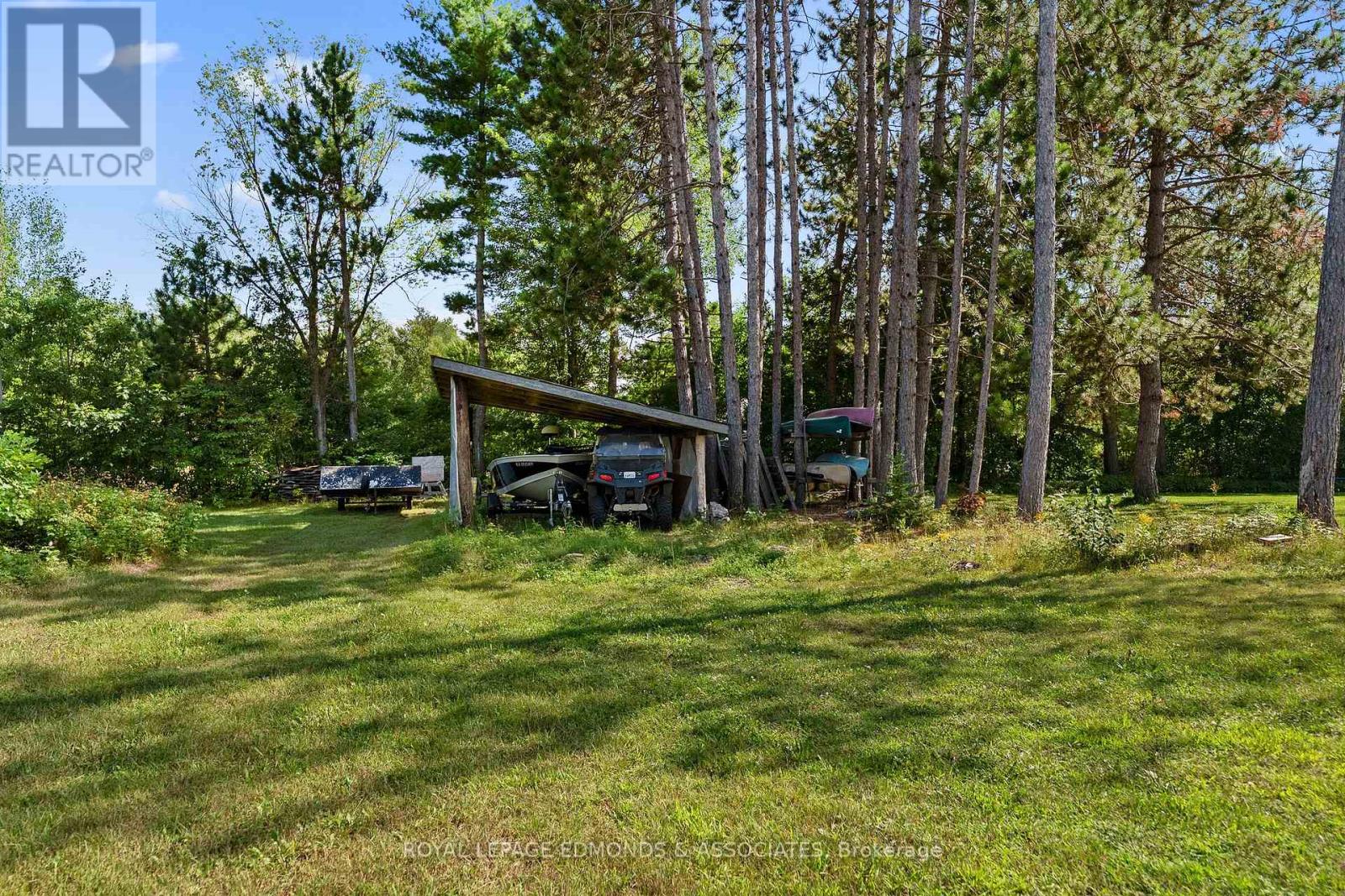 11132 & 11140 ROUND LAKE ROAD - 45