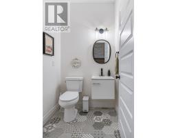 72 Bennett Avenue thumbnail 10
