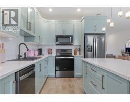 72 Bennett Avenue thumbnail 20