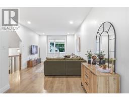 72 Bennett Avenue thumbnail 35