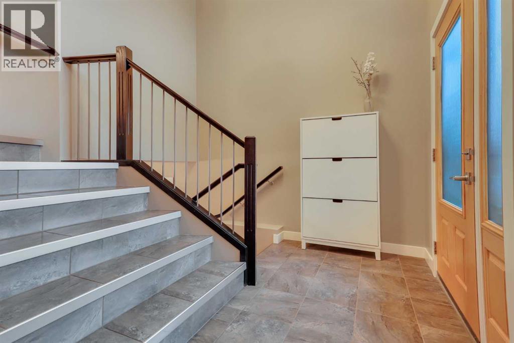 203 Cedar Square