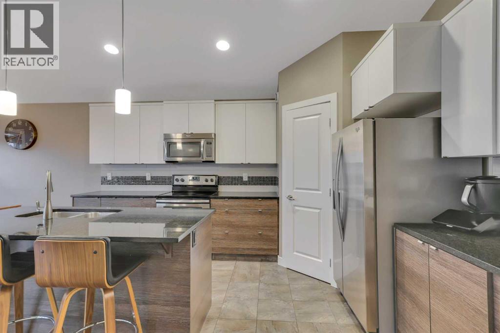 203 Cedar Square - Photo 7