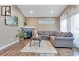 4pc Bathroom - 203 Cedar Square, Blackfalds, AB T4M0A4 Photo 14