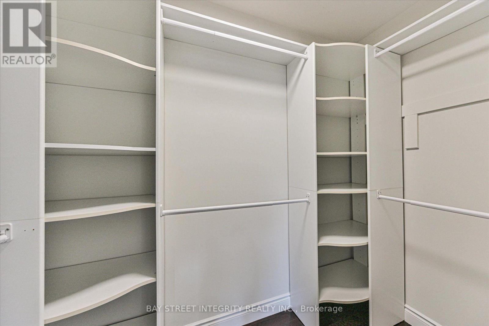 210 MILKWEED WAY - Image 30