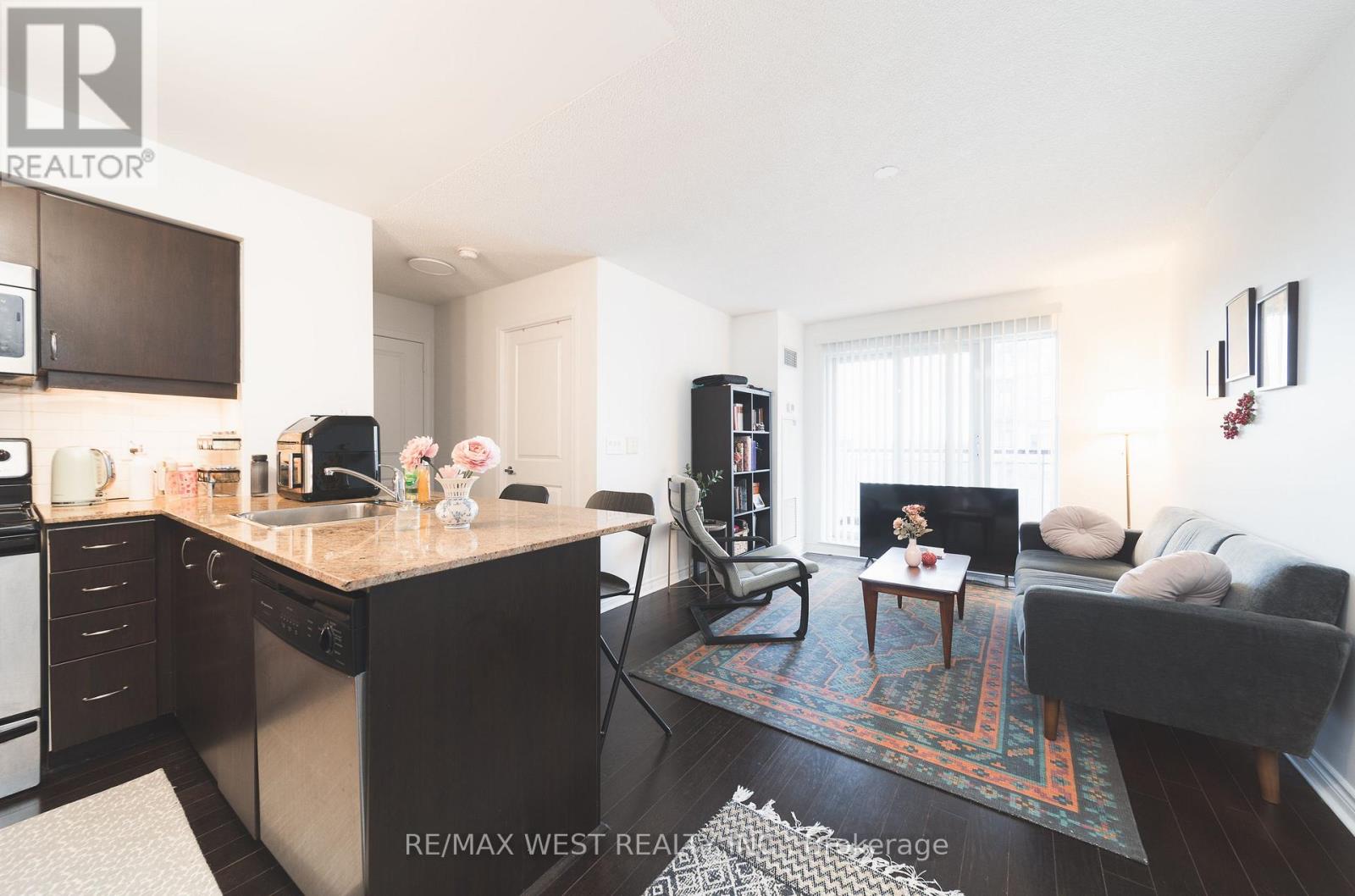#524 27 REAN DRIVE - 2